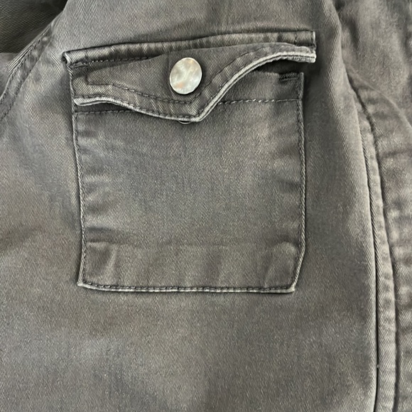 Women’s Gray Market & Spruce Hooded Jacket - Picture 3 of 7